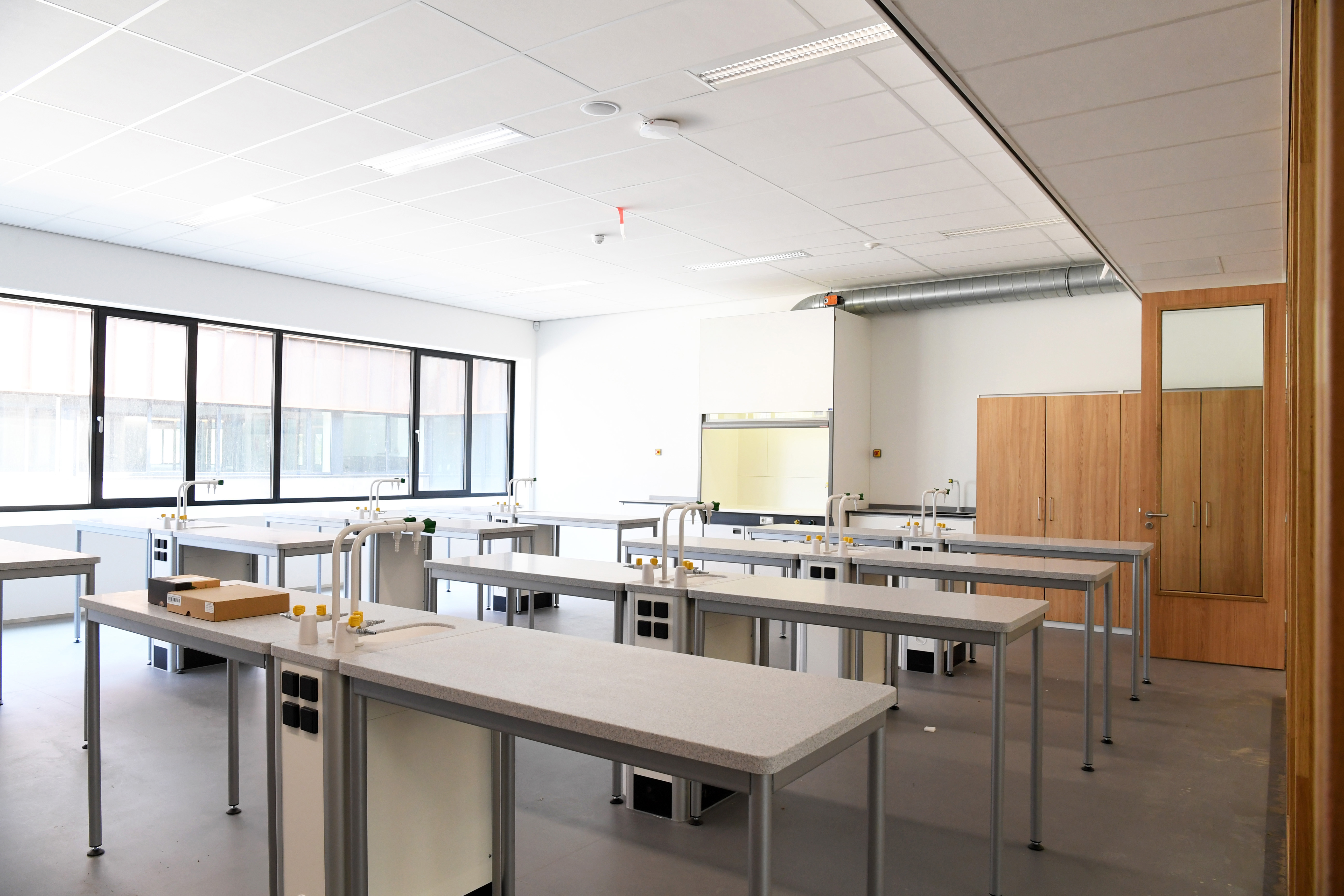 20210421 DONGEN CAMBREUR JST3357